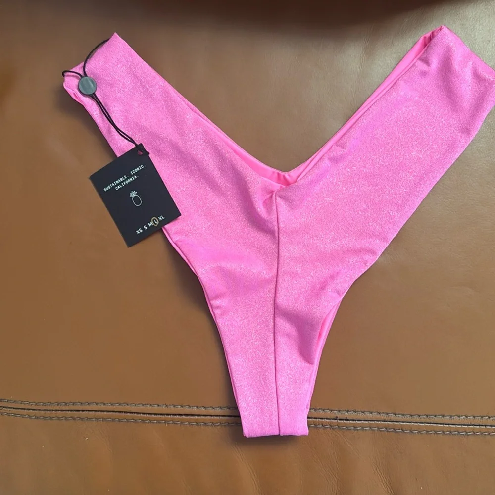 Skatie Pink Bikini Bottom Mandi - Picture 2 of 3
